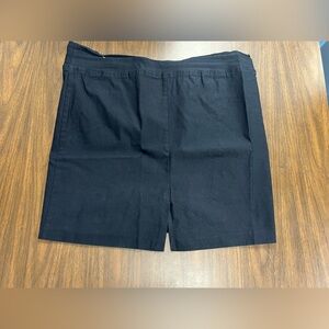 Maurice’s plus pencil skirt. Slit on back. Size 2